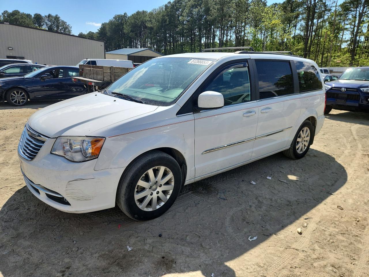 CHRYSLER TOWN & COUNTRY 2014