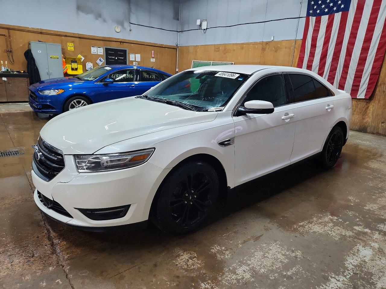 FORD TAURUS 2013