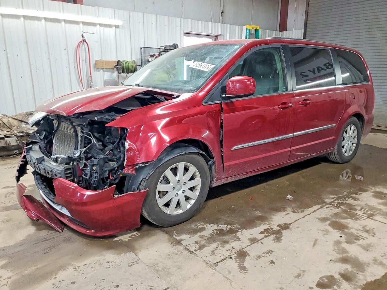 CHRYSLER TOWN & COUNTRY 2014