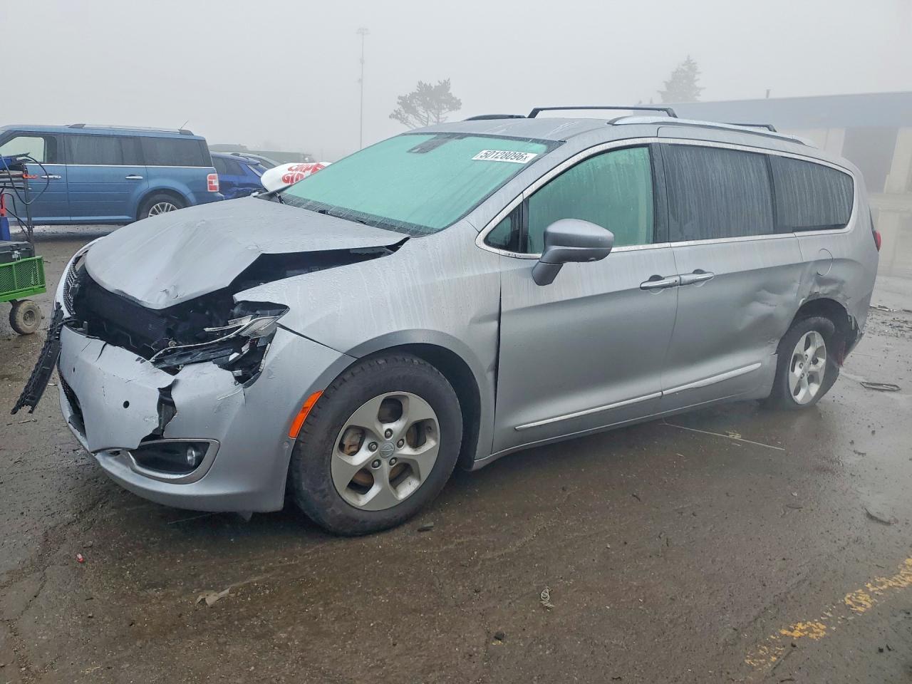 CHRYSLER PACIFICA 2017