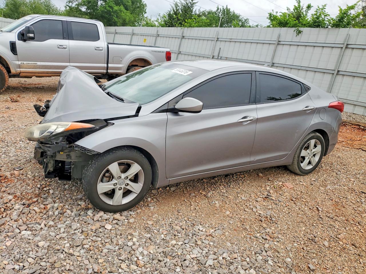 HYUNDAI ELANTRA 2013