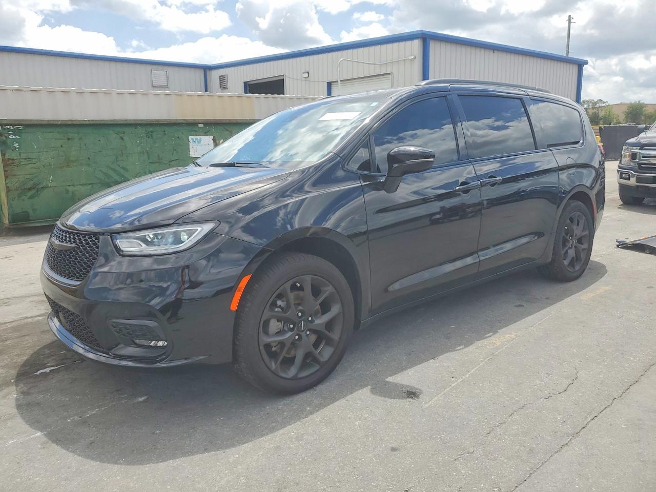 CHRYSLER PACIFICA 2024