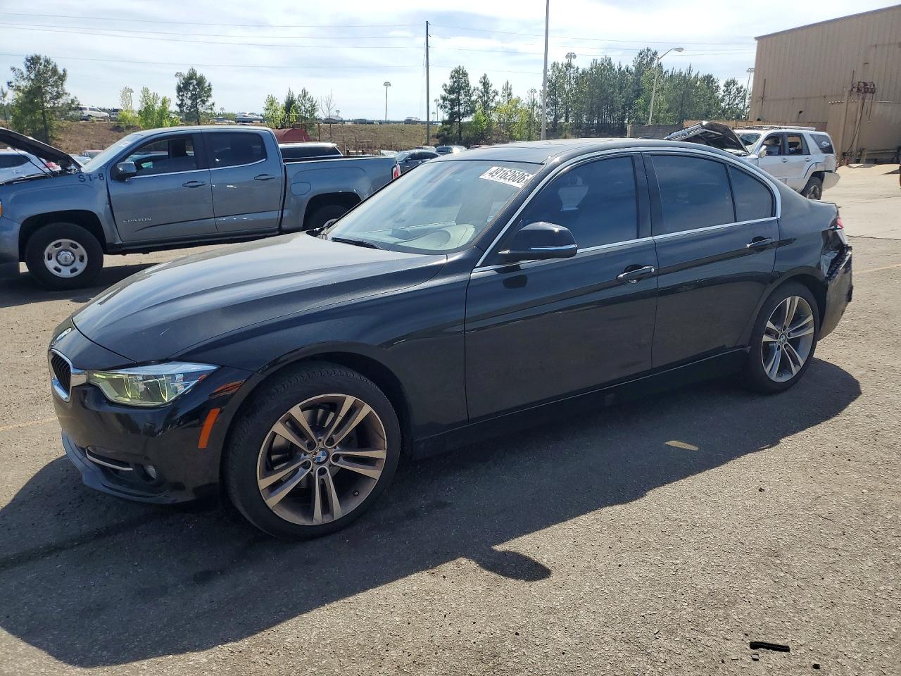 BMW 330 2018