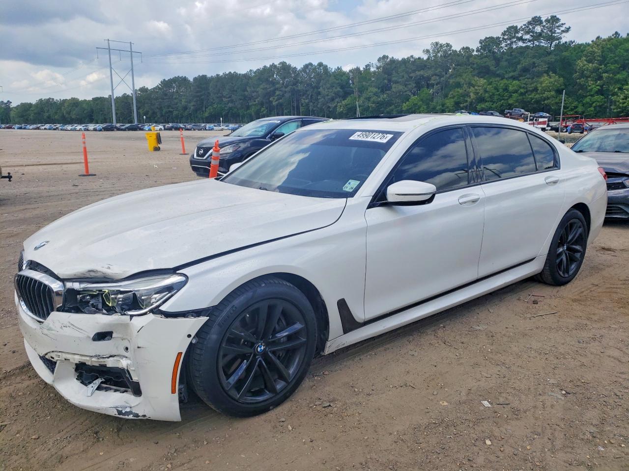 BMW 750 2016