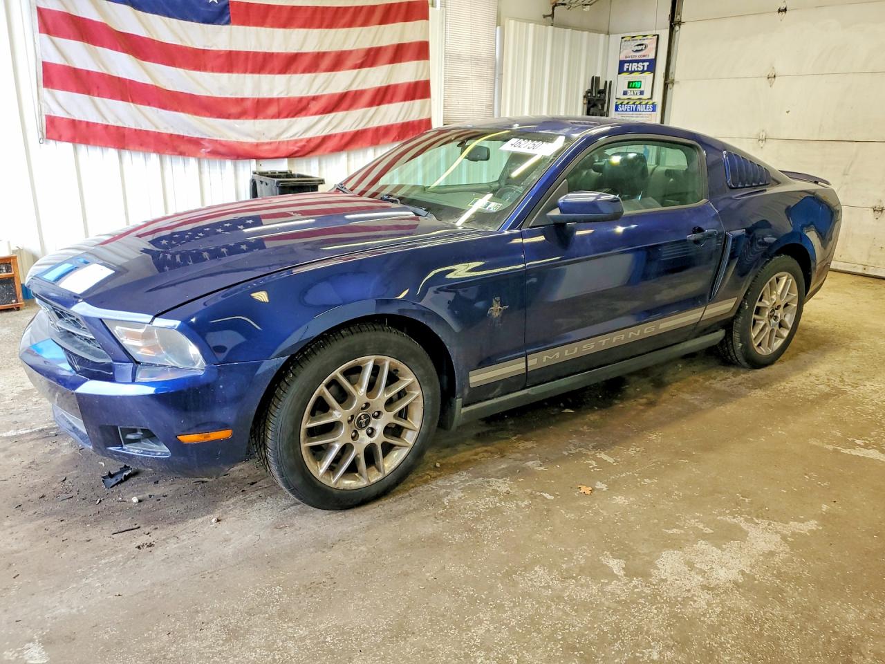FORD MUSTANG 2012