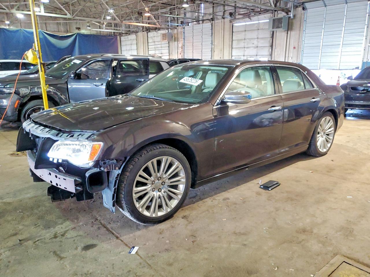 CHRYSLER 300 2012