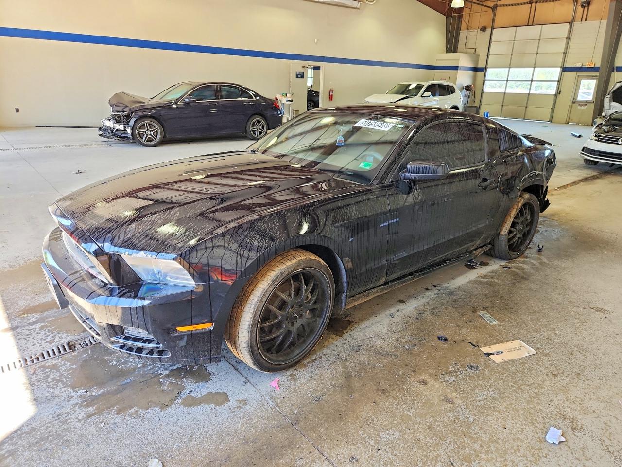 FORD MUSTANG 2013