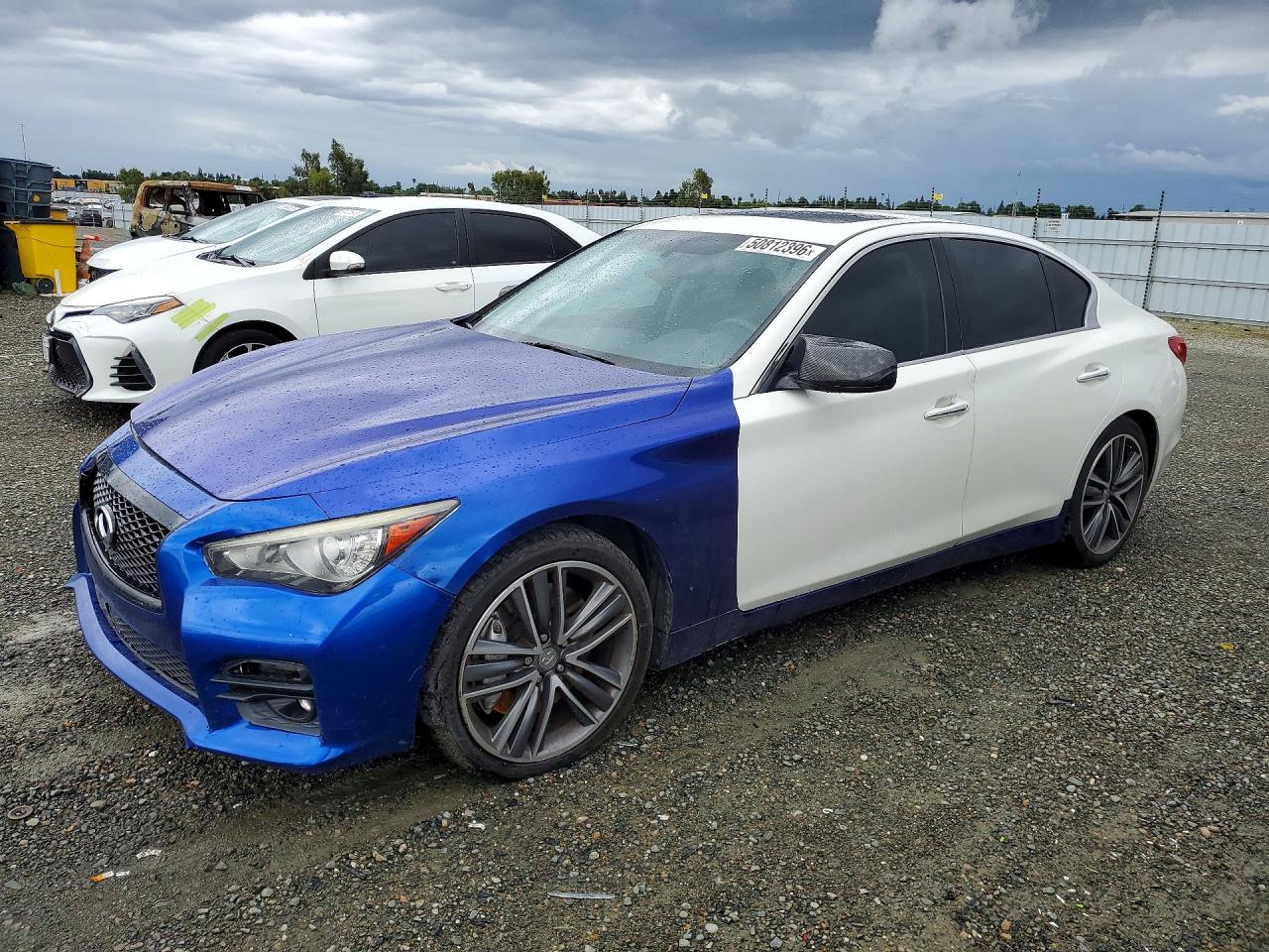 INFINITI Q50 2015
