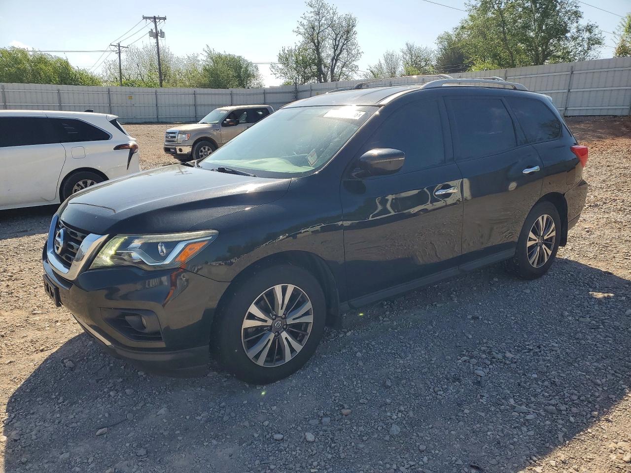 NISSAN PATHFINDER 2017
