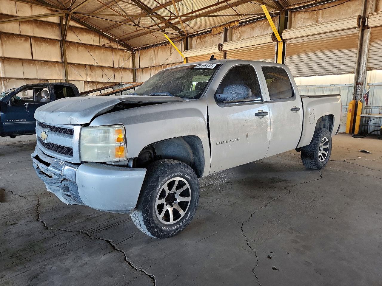 CHEVROLET SILVERADO 2011