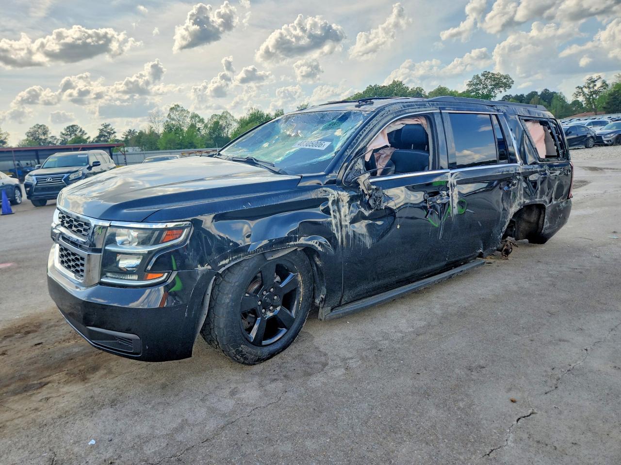 CHEVROLET TAHOE 2017