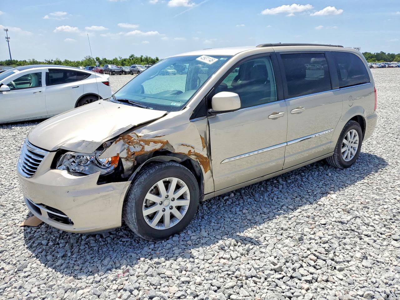 CHRYSLER TOWN & COUNTRY 2016