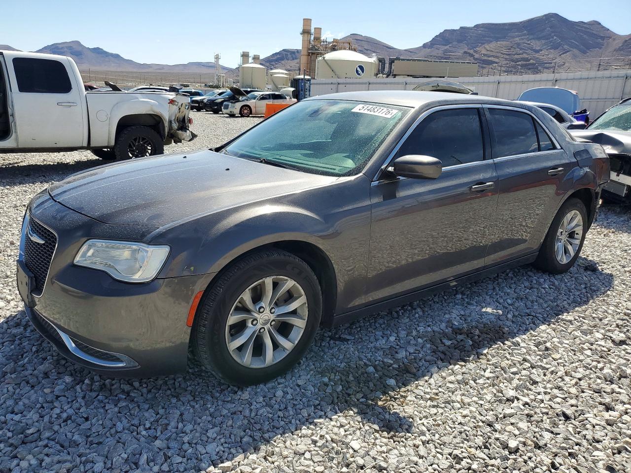 CHRYSLER 300 2015