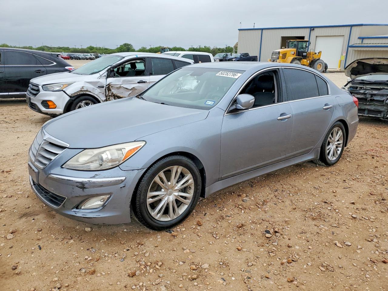HYUNDAI GENESIS 2013