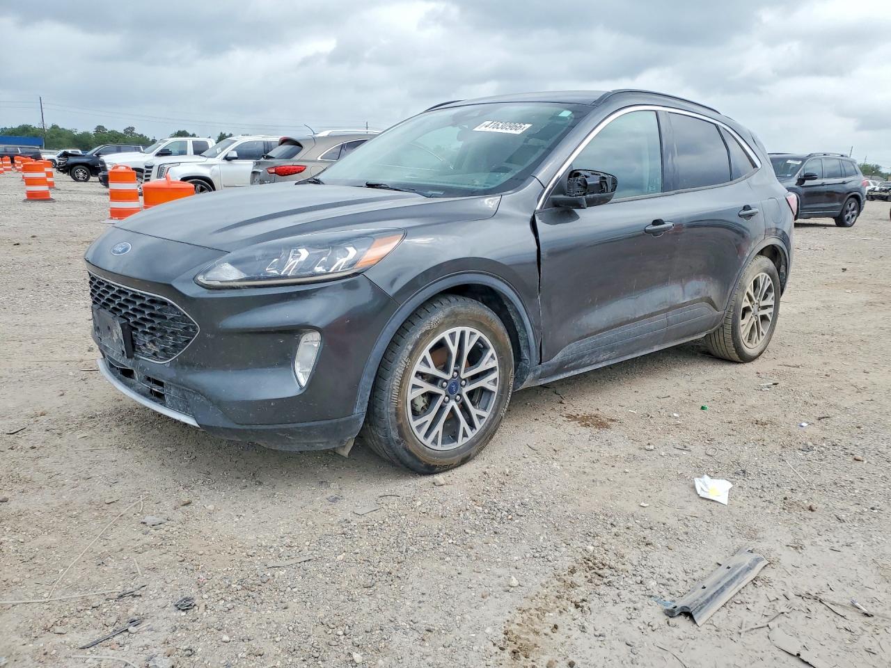 FORD ESCAPE 2020
