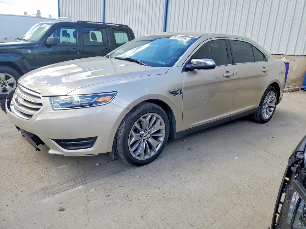 FORD TAURUS 2017