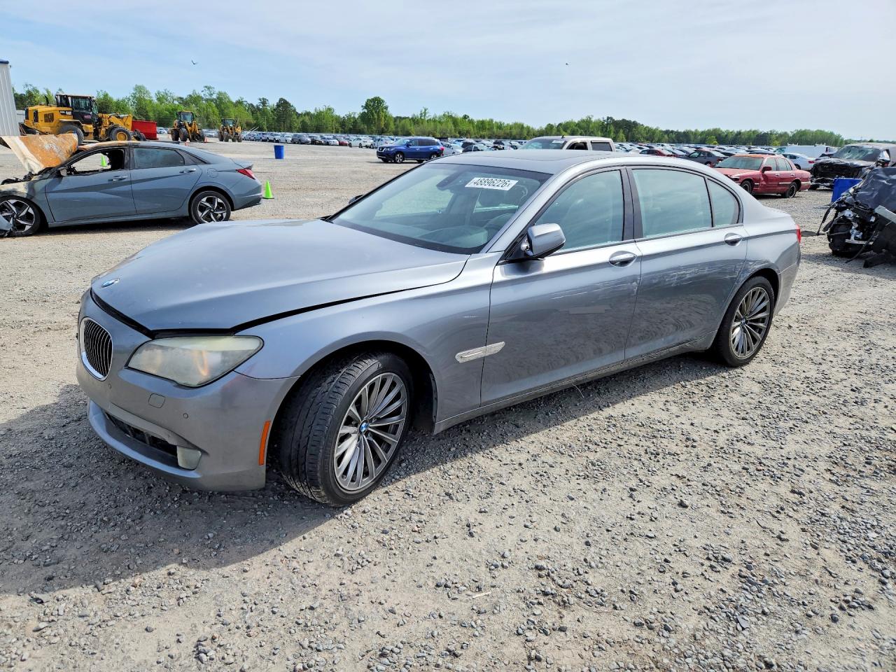 BMW 740 2011