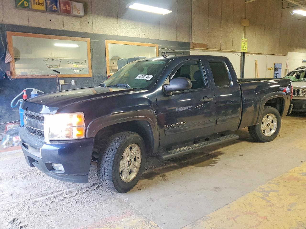 CHEVROLET SILVERADO 2011