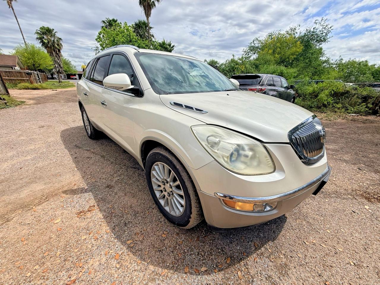 BUICK ENCLAVE 2011