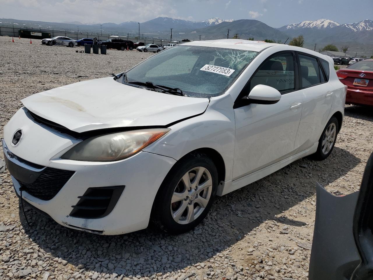 MAZDA 3 2011