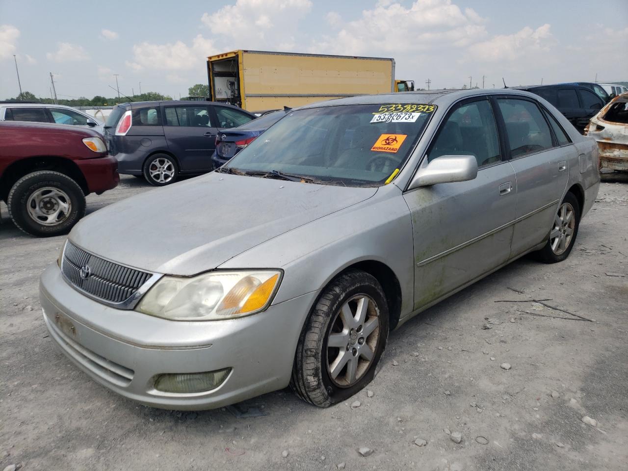 TOYOTA AVALON 2001