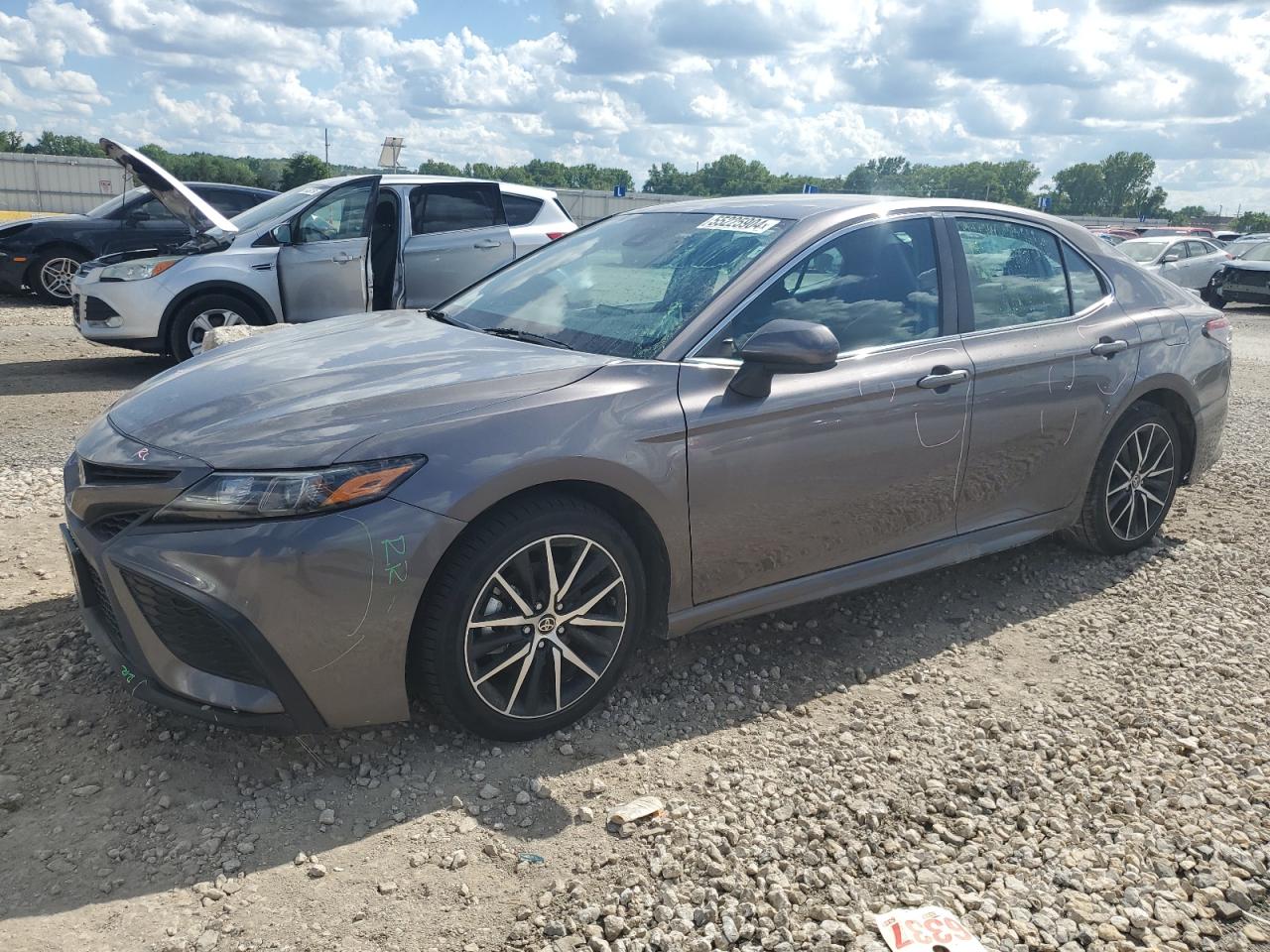 TOYOTA CAMRY SE 2021