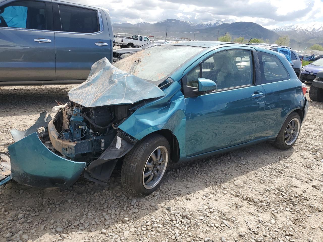 TOYOTA YARIS 2014