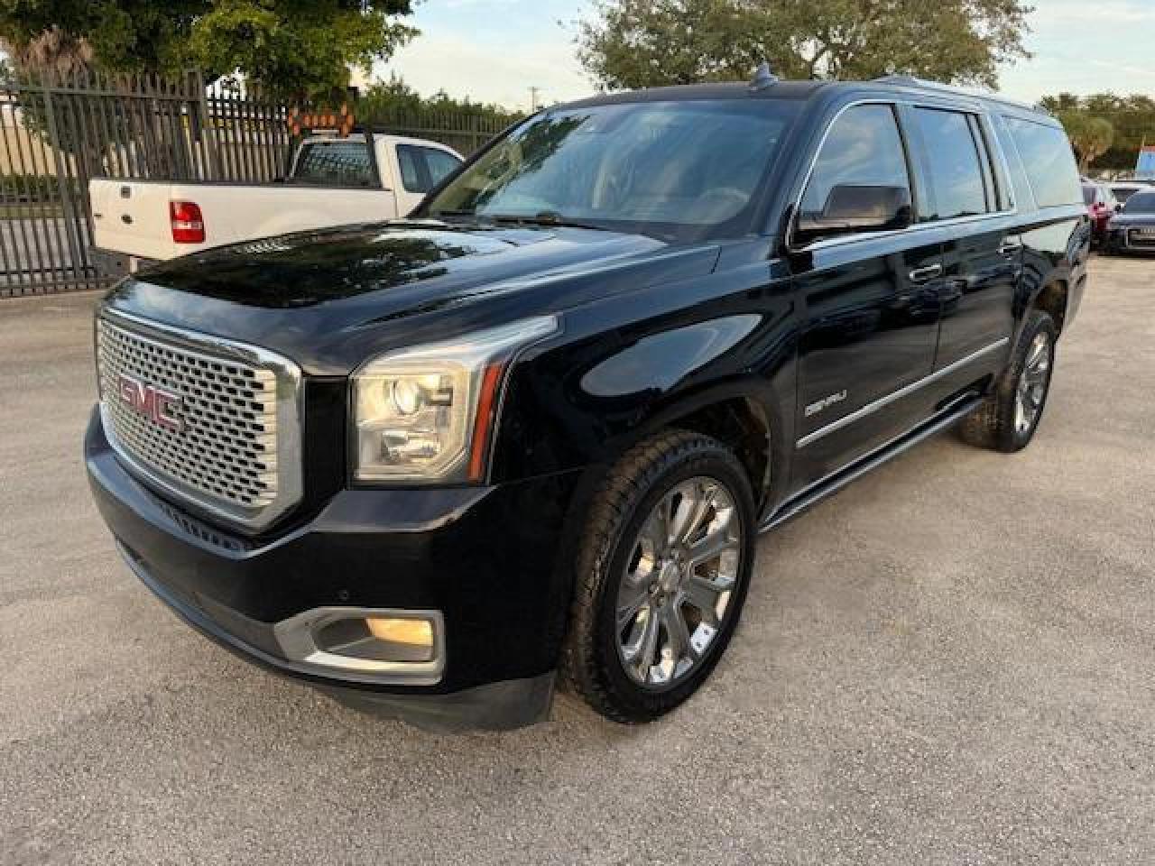 GMC YUKON XL D 2015