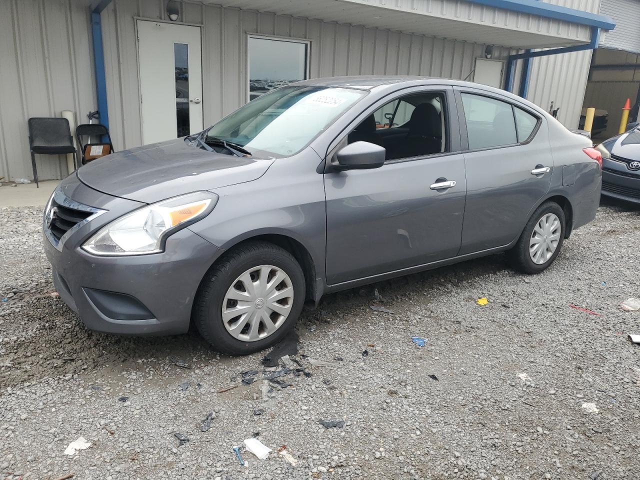 NISSAN Versa S 2017