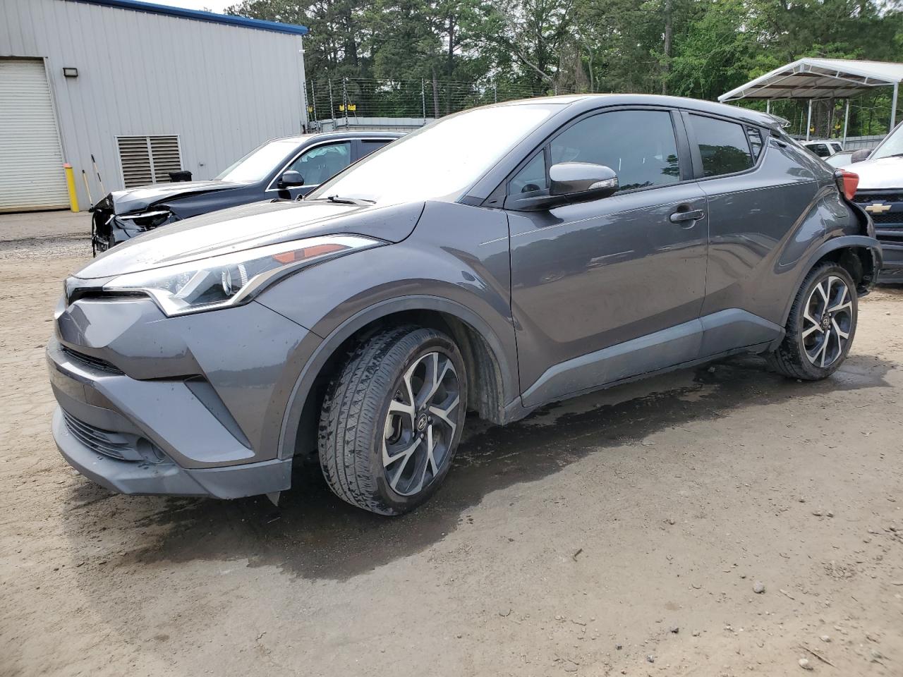 TOYOTA C-HR XLE 2018