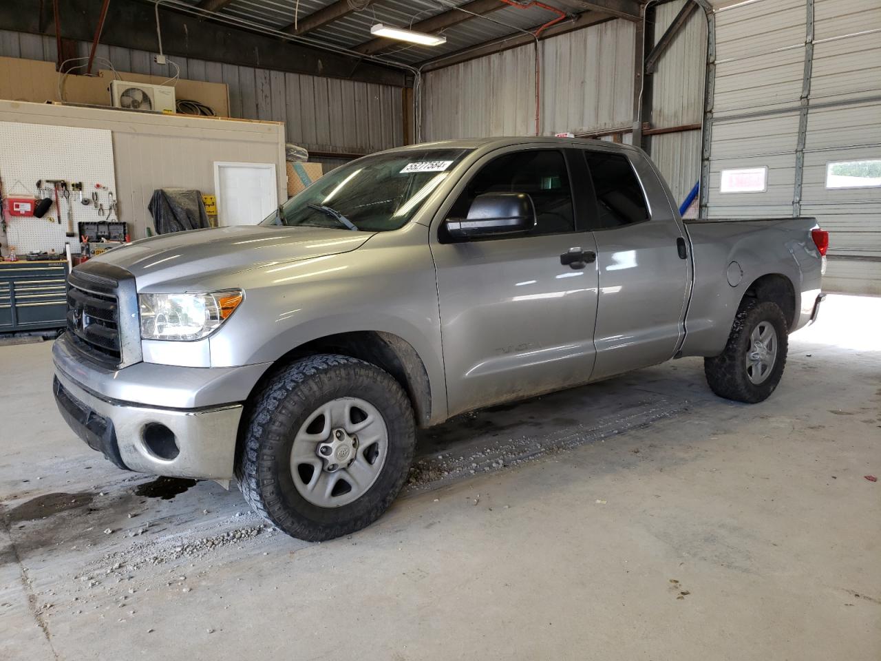 TOYOTA TUNDRA DOU 2011