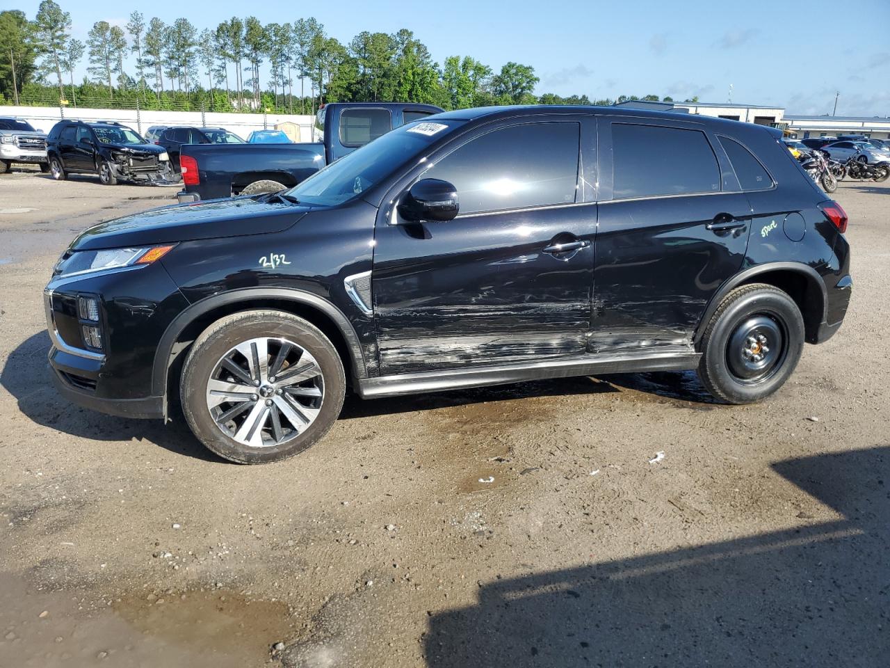 MITSUBISHI OUTLANDER 2023