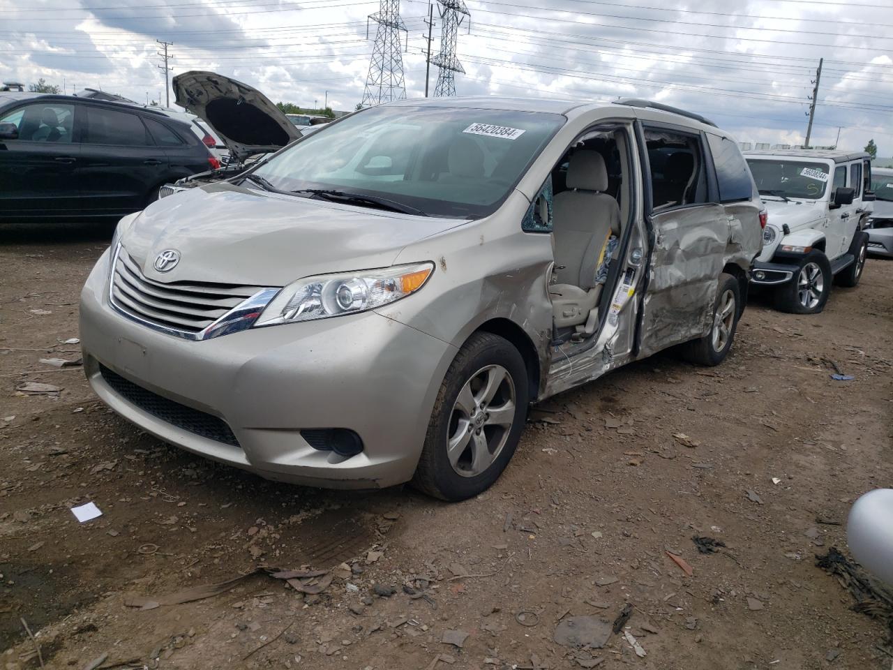 TOYOTA SIENNA LE 2017