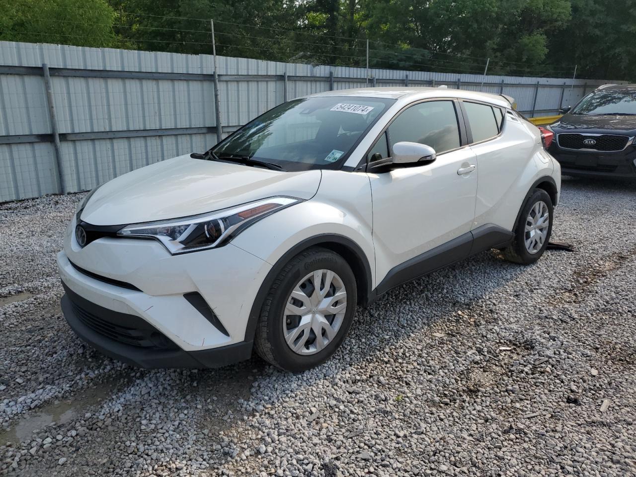 TOYOTA C-HR XLE 2019