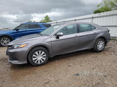 Toyota Camry Le 2019