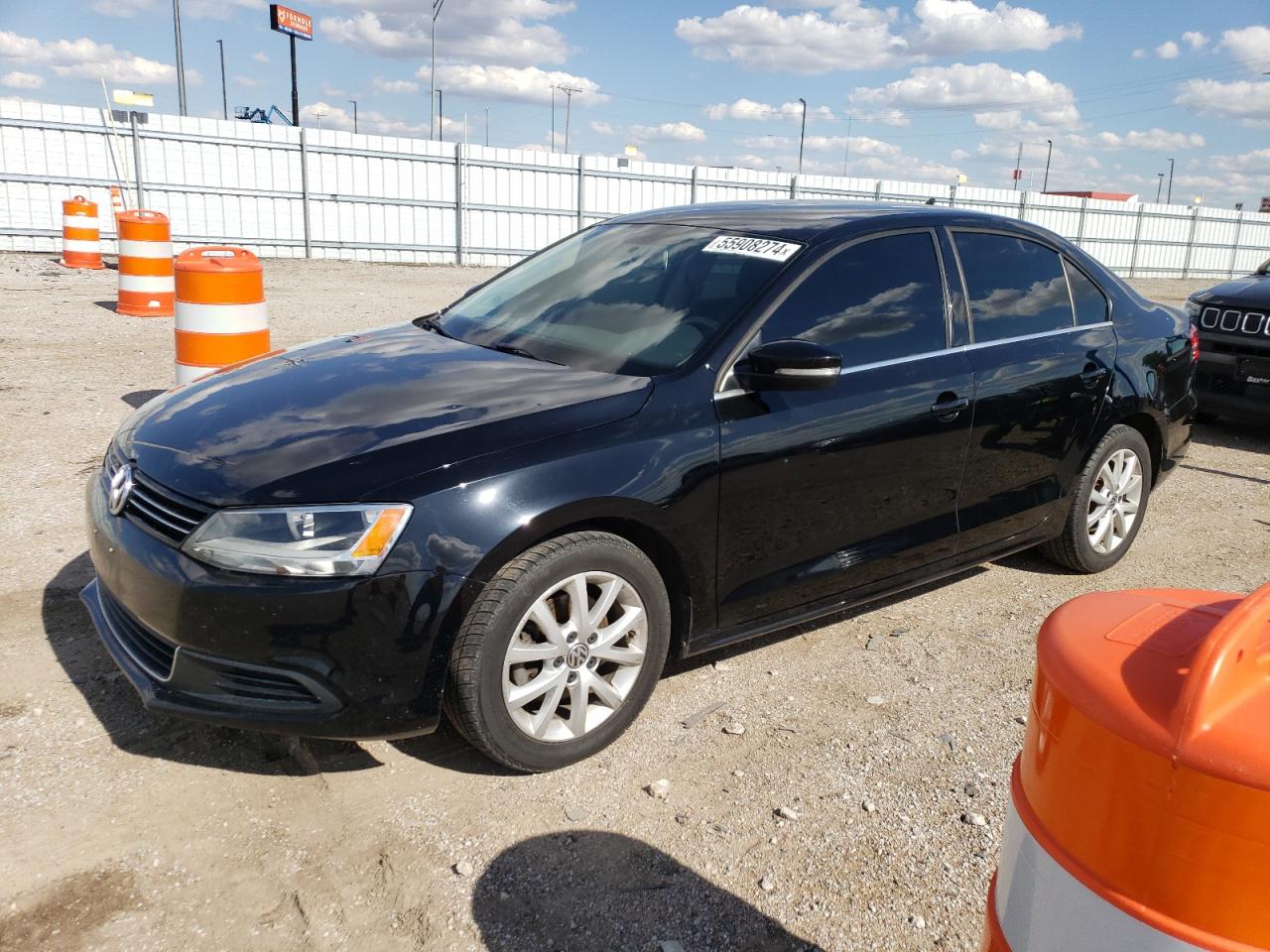 VOLKSWAGEN JETTA SE 2014