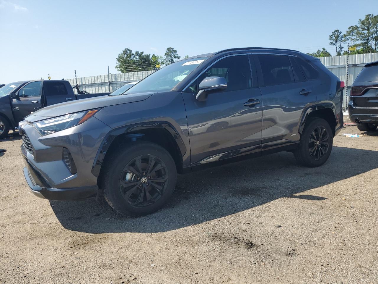 TOYOTA RAV4 SE 2022