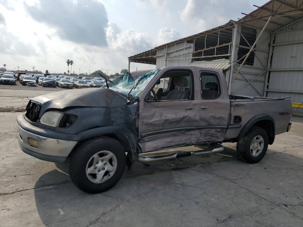 TOYOTA TUNDRA ACC 2001