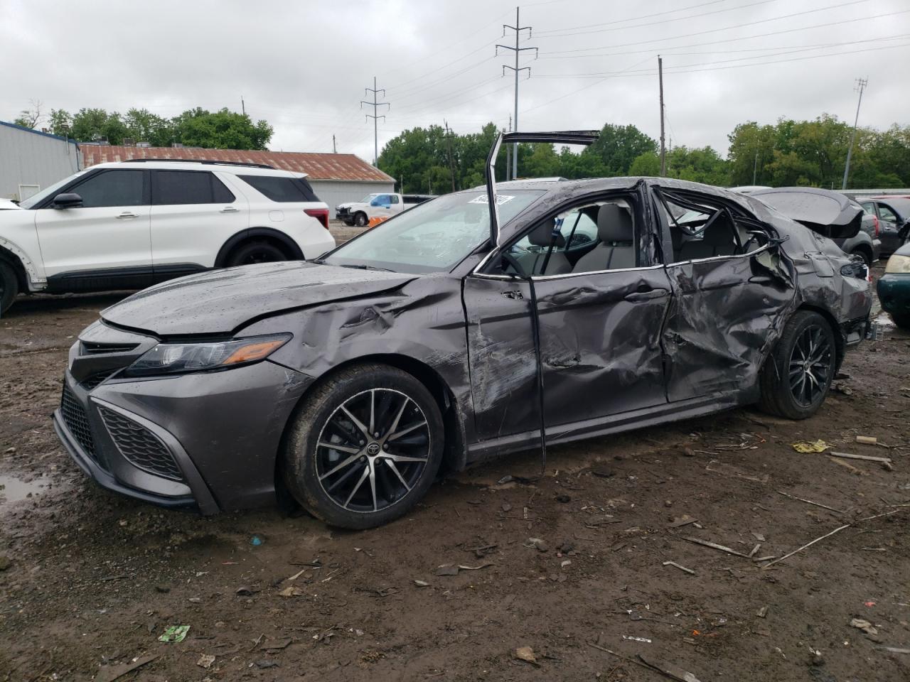 TOYOTA CAMRY SE N 2023