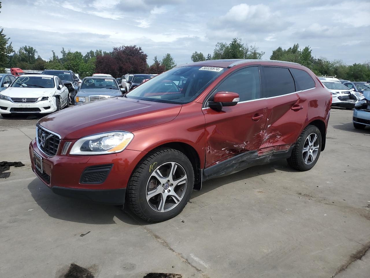 VOLVO XC60 T6 2013