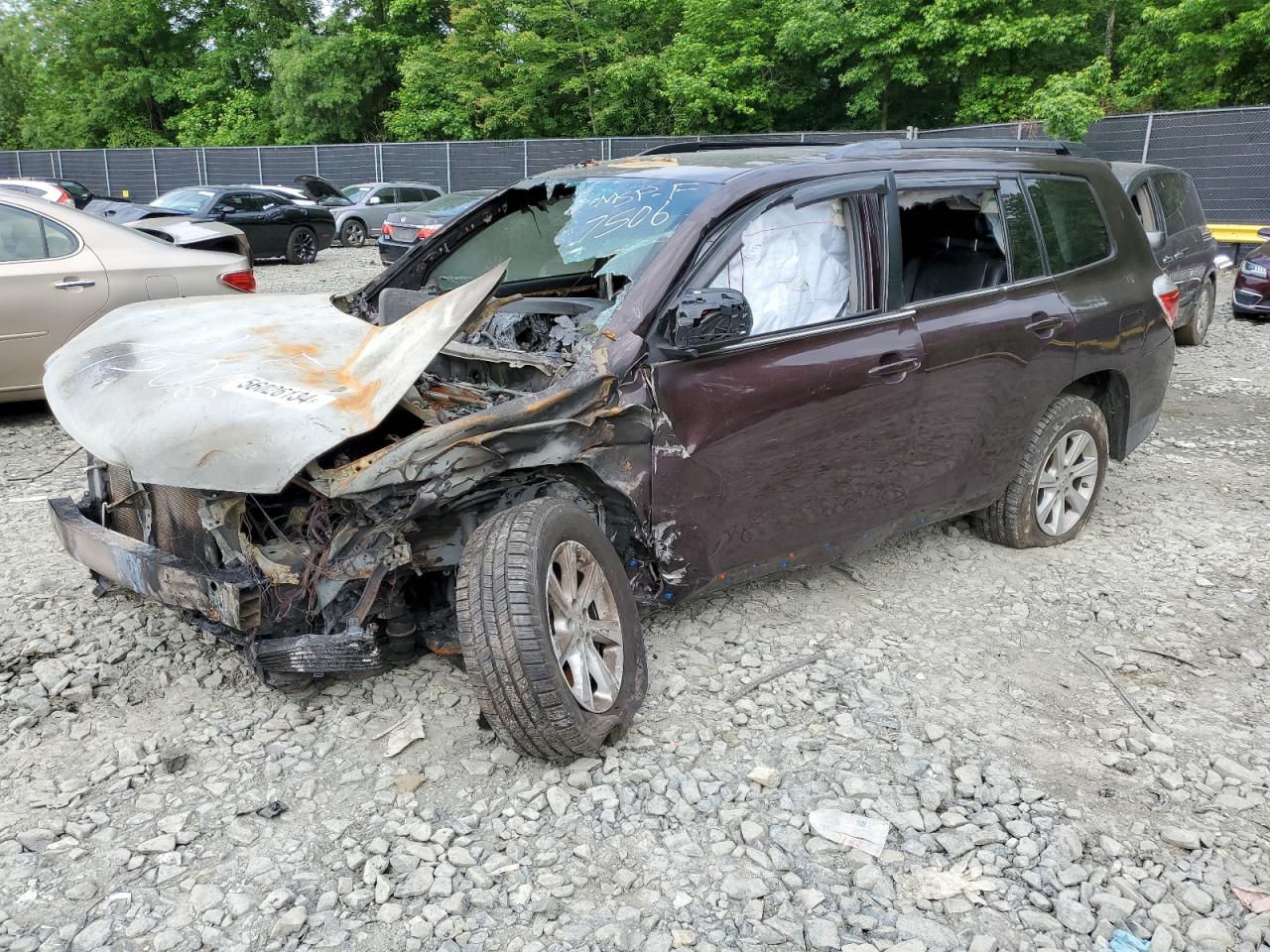 TOYOTA HIGHLANDER 2013