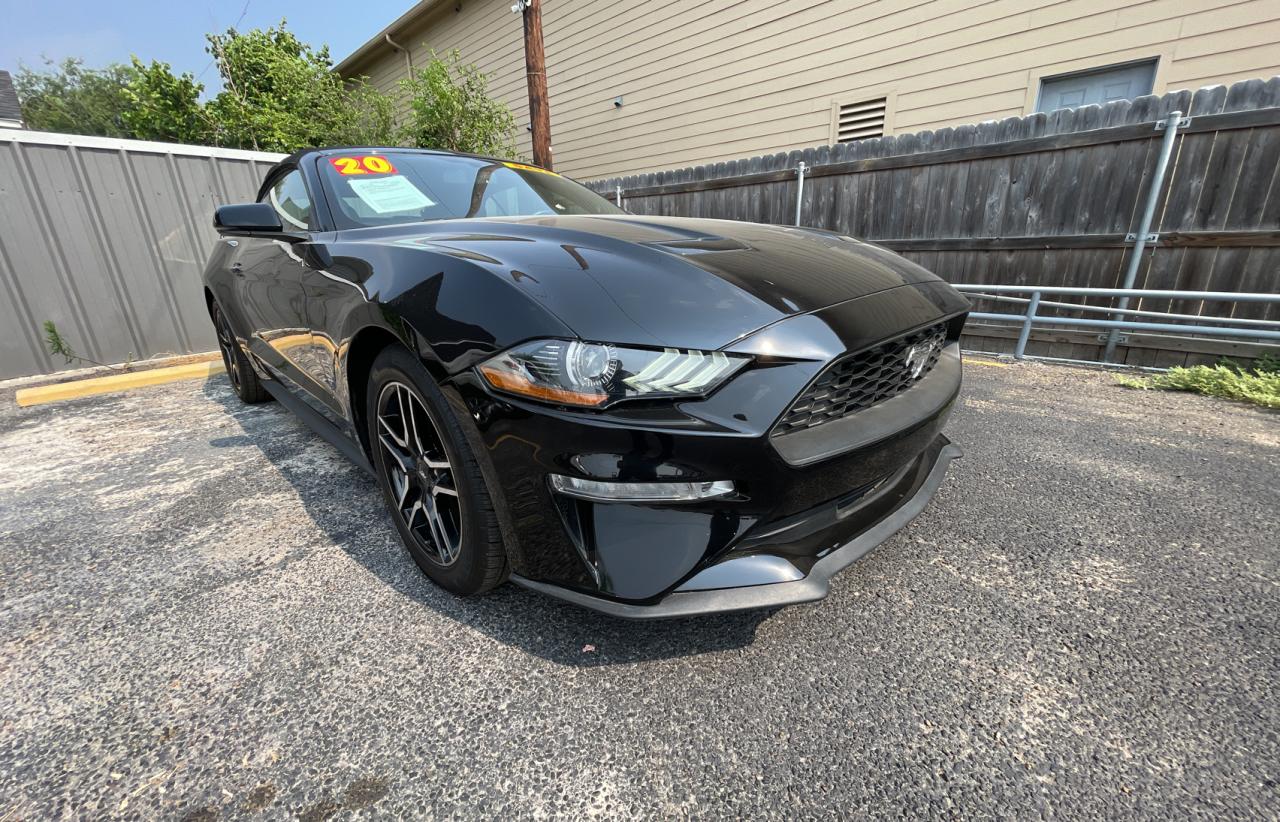 FORD MUSTANG 2020