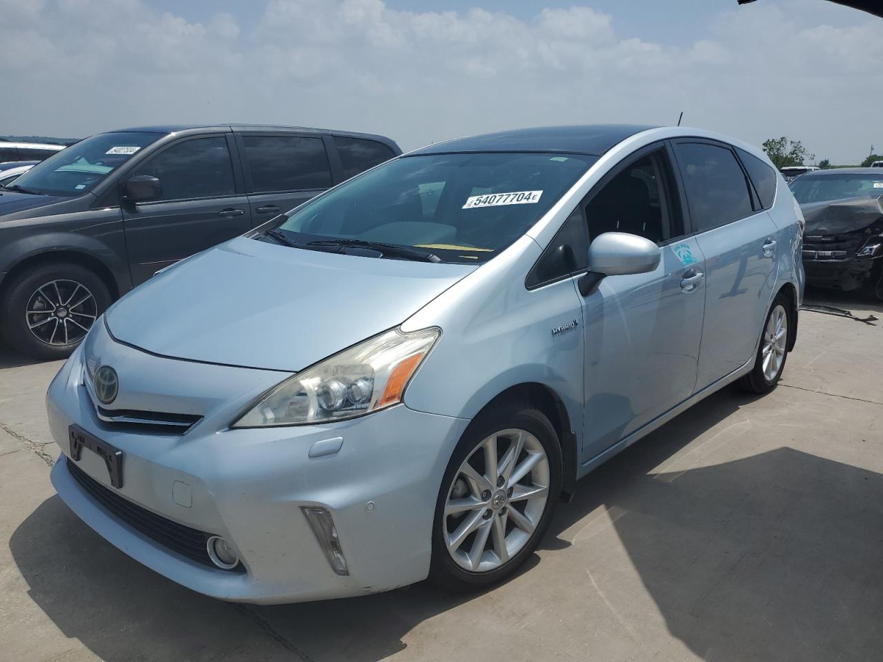TOYOTA PRIUS V 2012