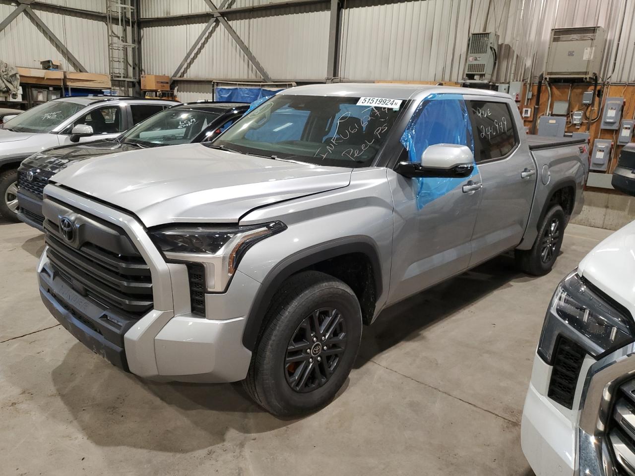 TOYOTA TUNDRA CRE 2024