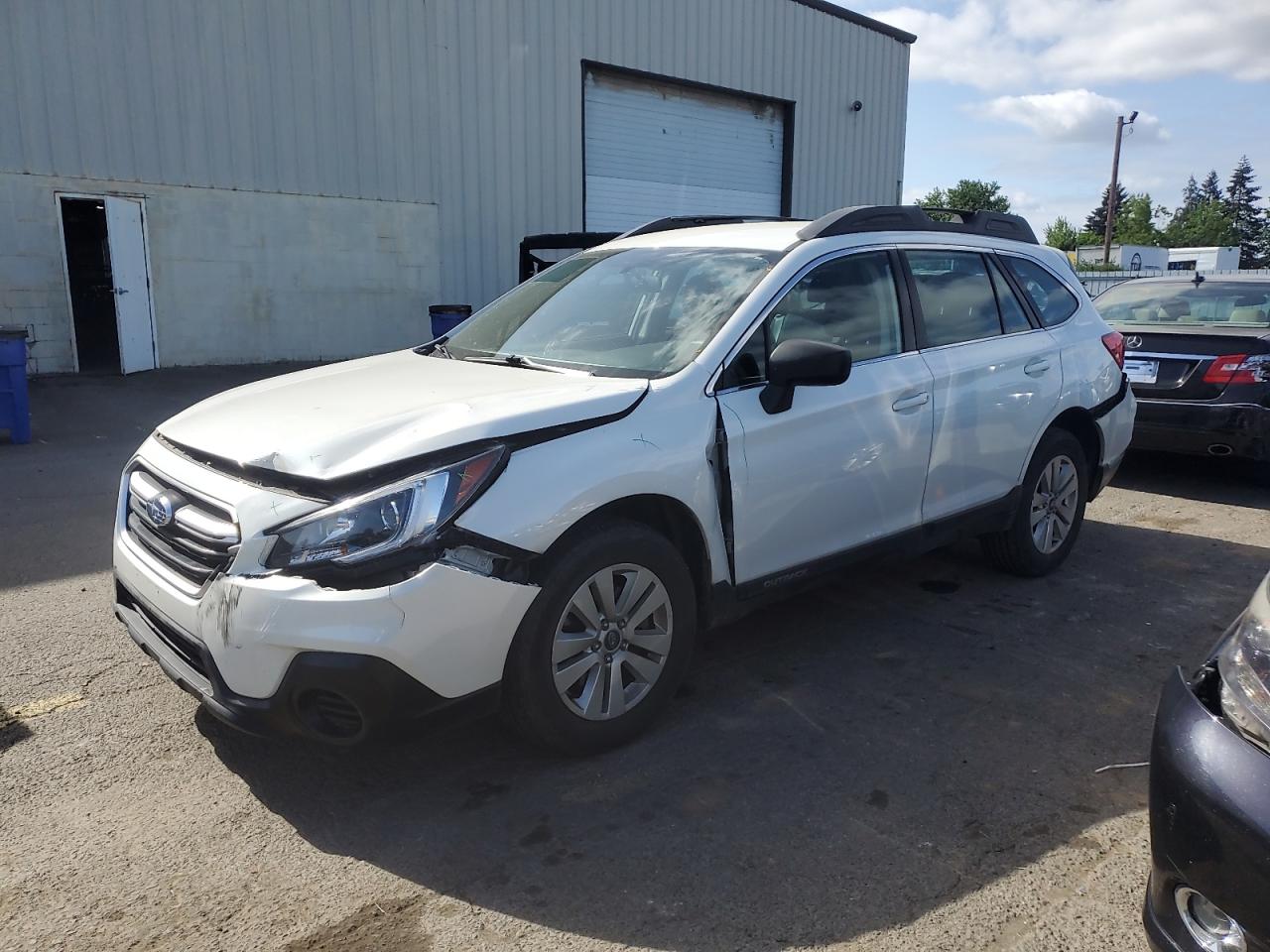 SUBARU OUTBACK 2. 2018