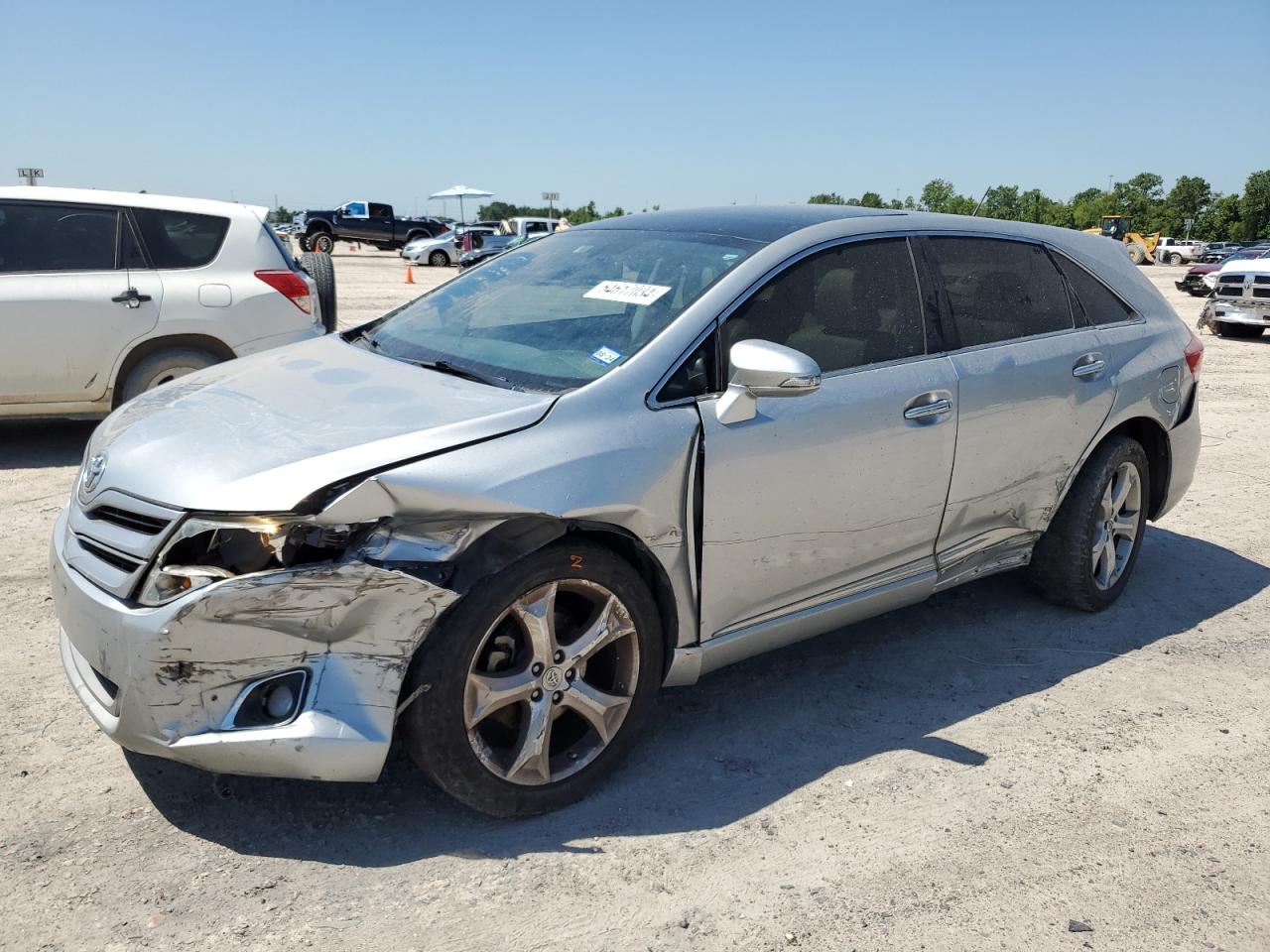 TOYOTA VENZA LE 2015