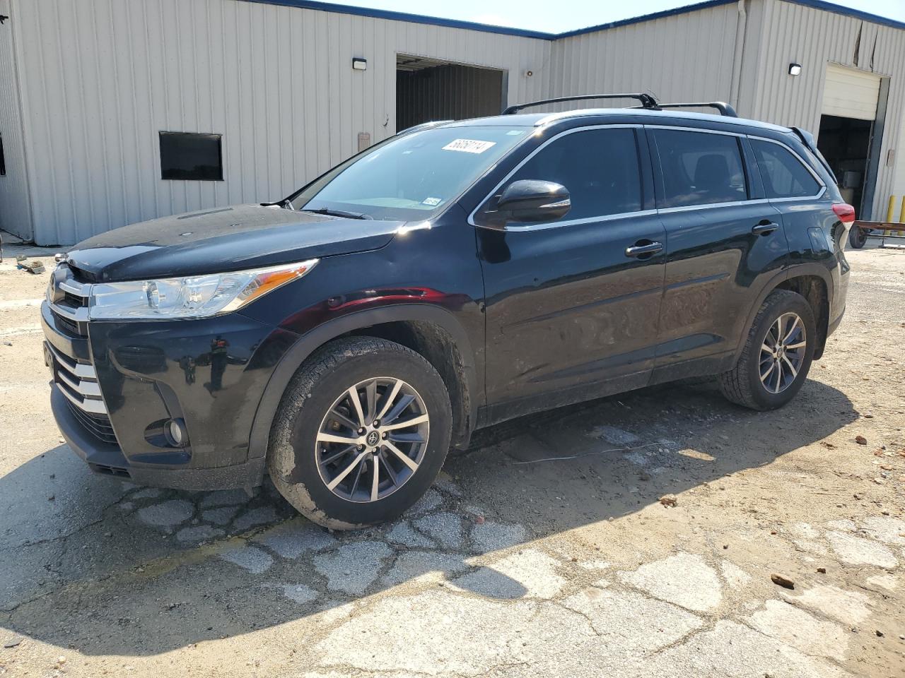 TOYOTA HIGHLANDER 2017