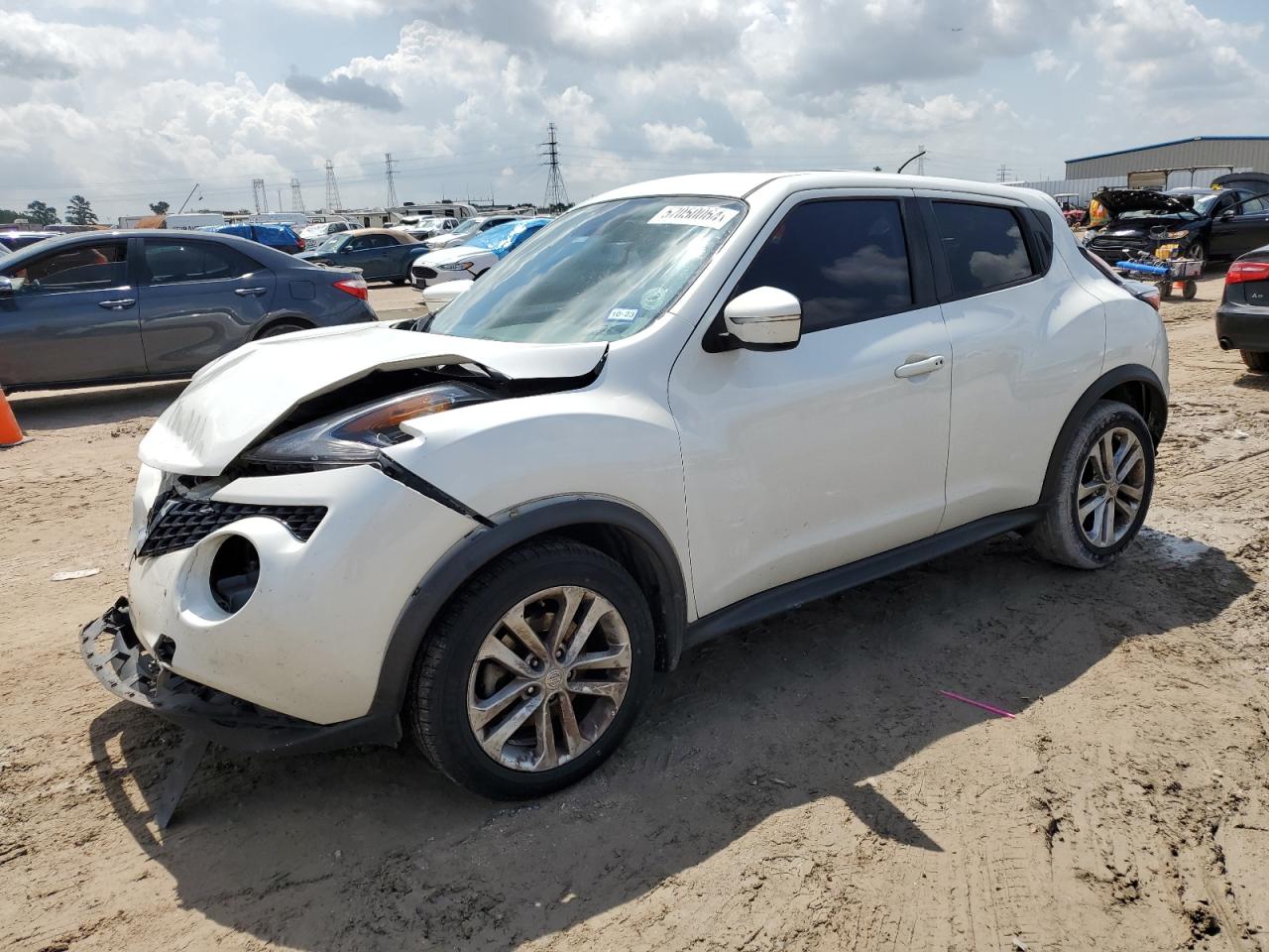 NISSAN JUKE 2016
