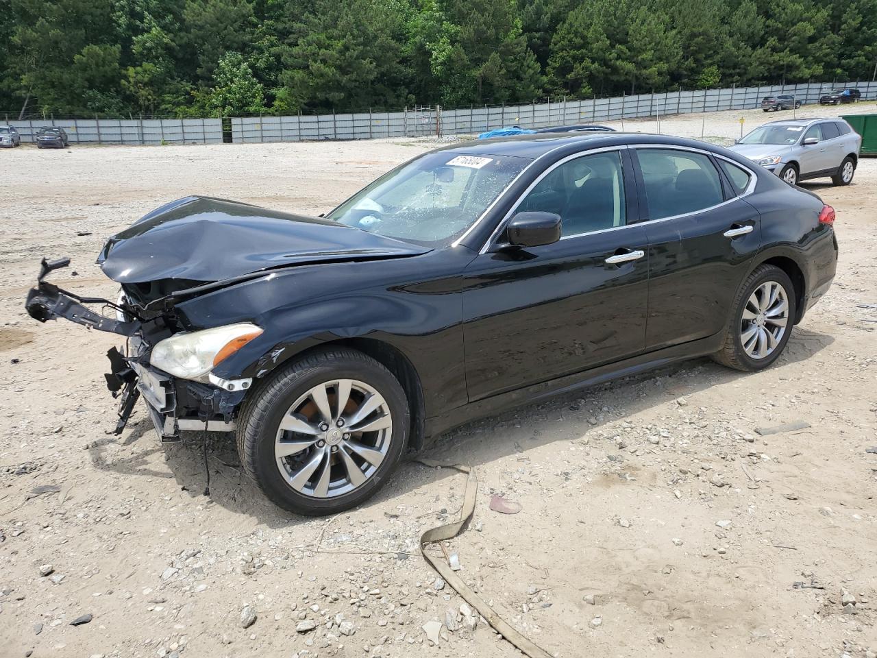 INFINITI M37 2011
