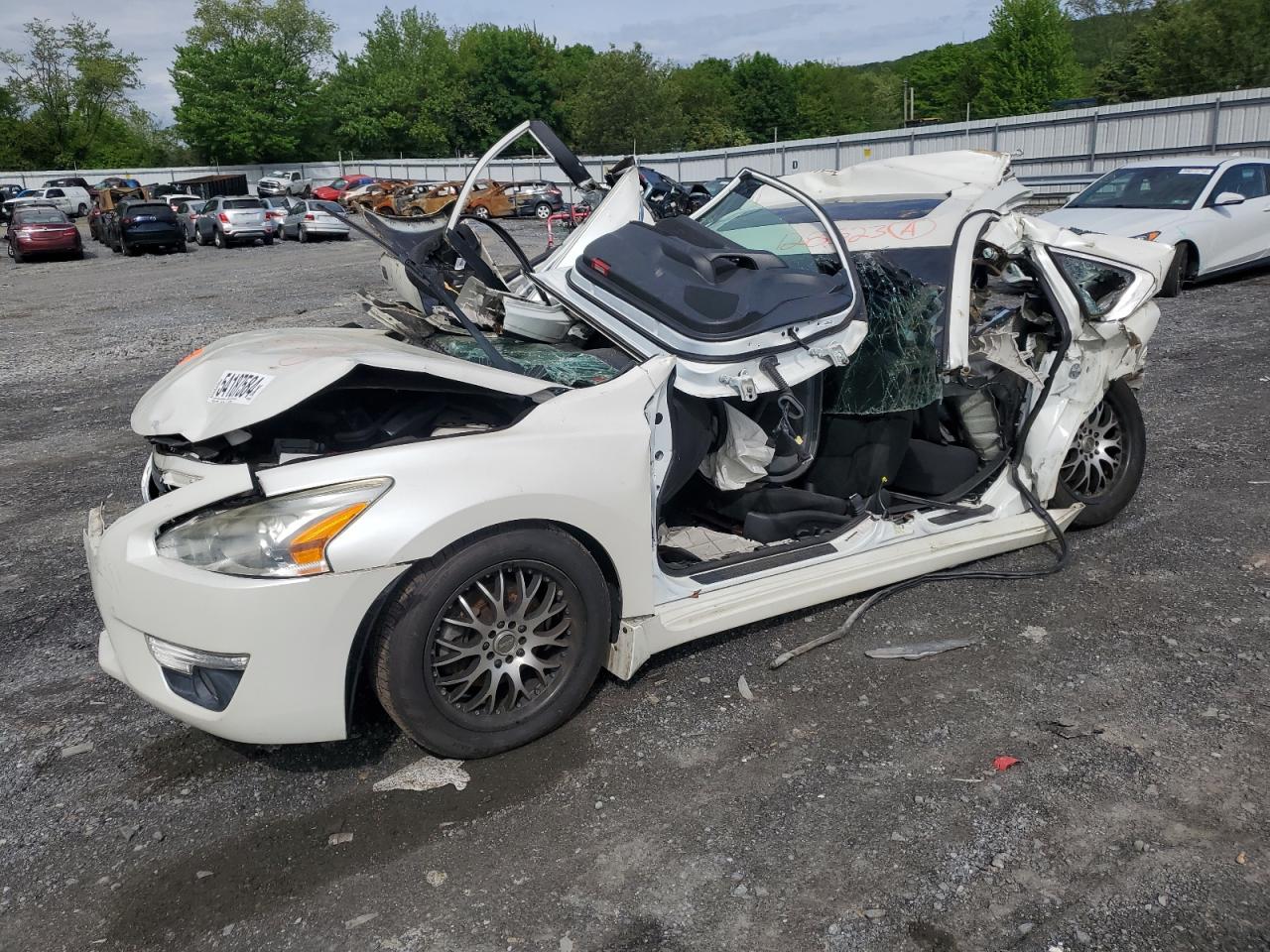 NISSAN ALTIMA 2.5 2015